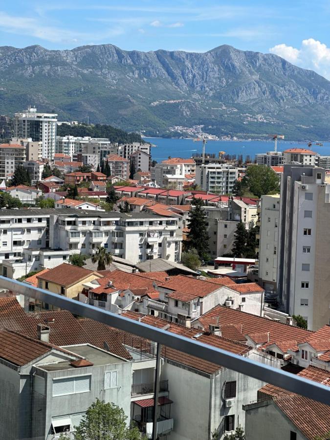 Deniz Manzarali Ferah Apartment Budva